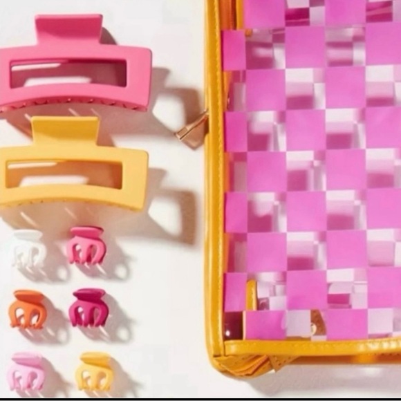 Anthropologie Marcus Adler Y2K Claw Hair Clips, Set of 8 - Picture 3 of 9